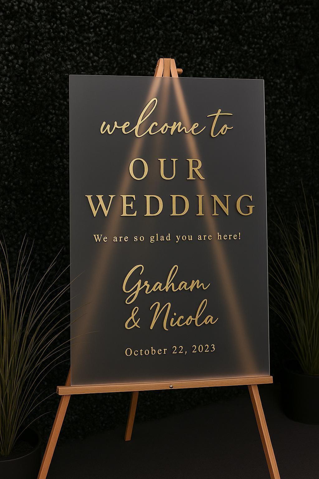 Custom Acrylic Wedding Welcome Sign: Modern Reception Decor